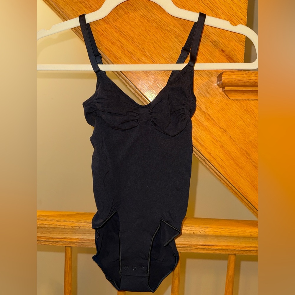 🖤 SKIMS Scuplting Brief Bodysuit|Onyx